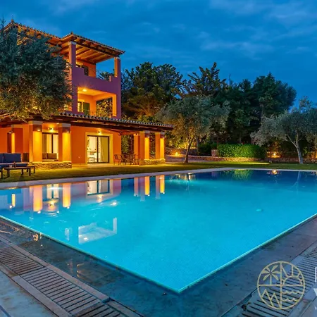 Mariza Luxury With Pool By Goutos Porto Heli