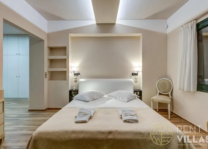 Mariza Luxury With Pool By Goutos Porto Cheli