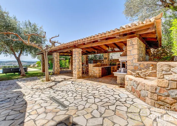 Mariza Luxury With Pool By Goutos Vila *