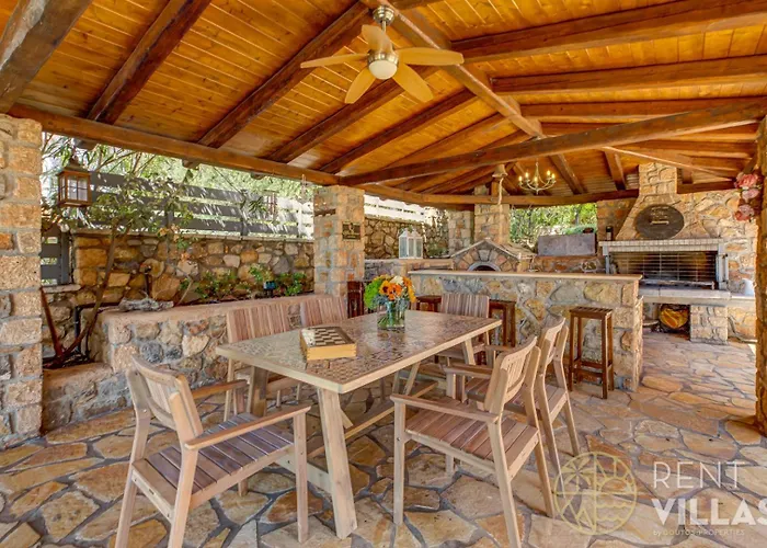 Mariza Luxury With Pool By Goutos *