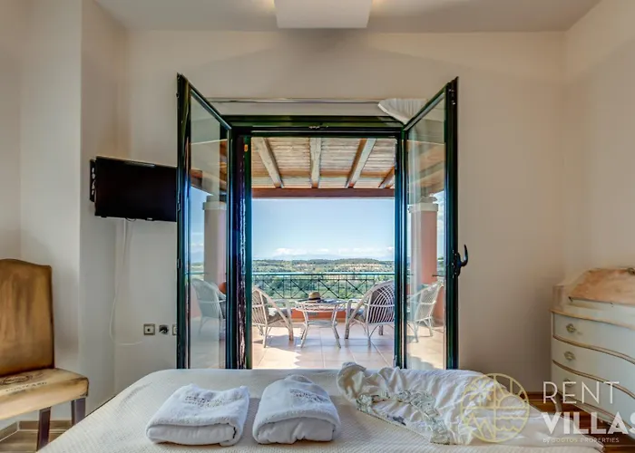 Mariza Luxury With Pool By Goutos Vila