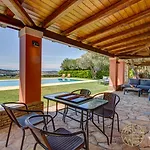 Mariza Luxury With Pool By Goutos *