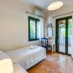 Mariza Luxury With Pool By Goutos Villa *
