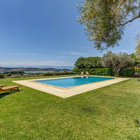 Villa Mariza Luxury With Pool By Goutos