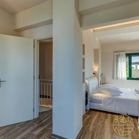 Mariza Luxury With Pool By Goutos Villa *