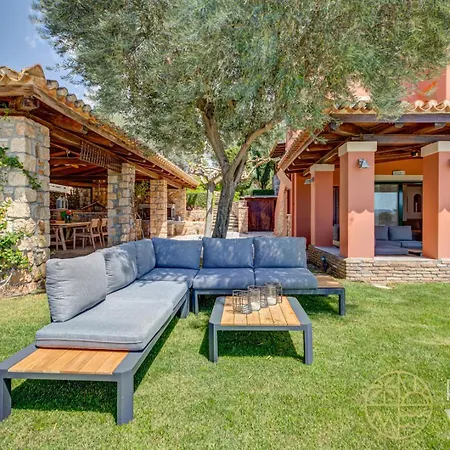 Villa Mariza Luxury With Pool By Goutos *