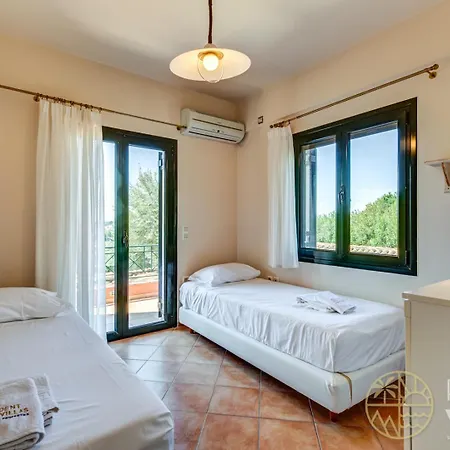 Mariza Luxury With Pool By Goutos Porto Heli