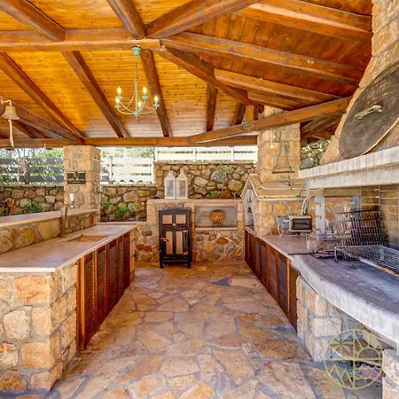 Mariza Luxury With Pool By Goutos Villa Porto Heli