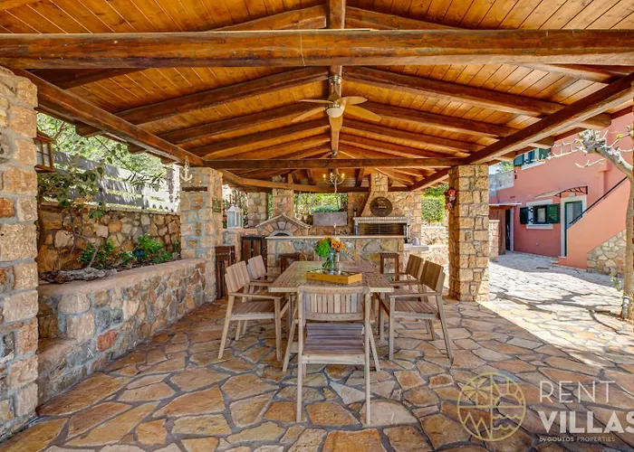 Villa Mariza Luxury With Pool By Goutos