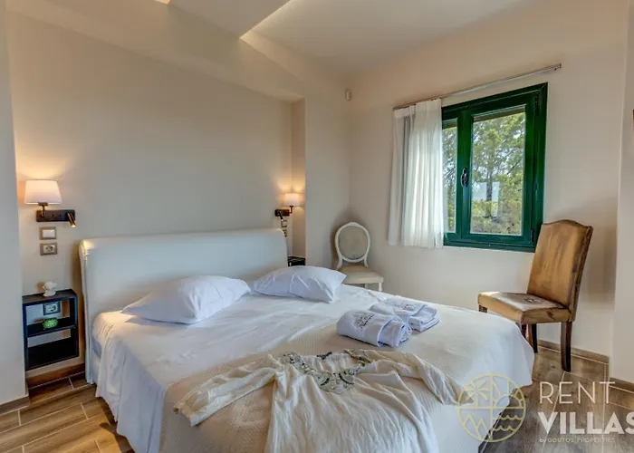 Mariza Luxury With Pool By Goutos Porto Cheli