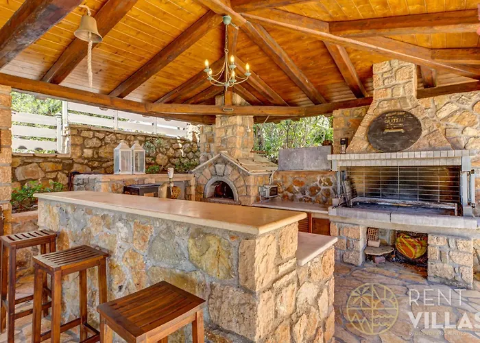 Mariza Luxury With Pool By Goutos